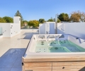ESCDS/AD/002/29/10A1/00000, Costa del Sol, Marbella, half vrijstaande villa met zwembad te koop